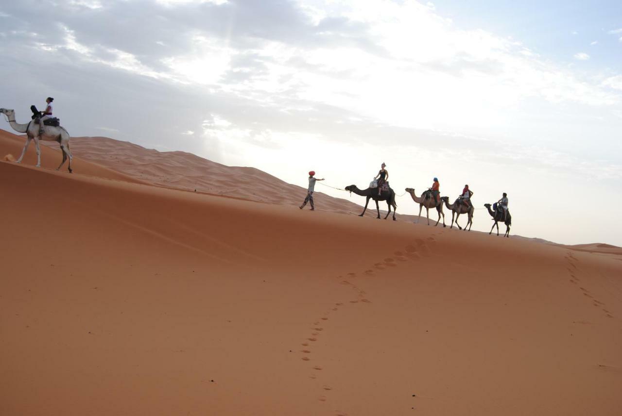 Riad Hotel Les Flamants Merzouga Exterior photo